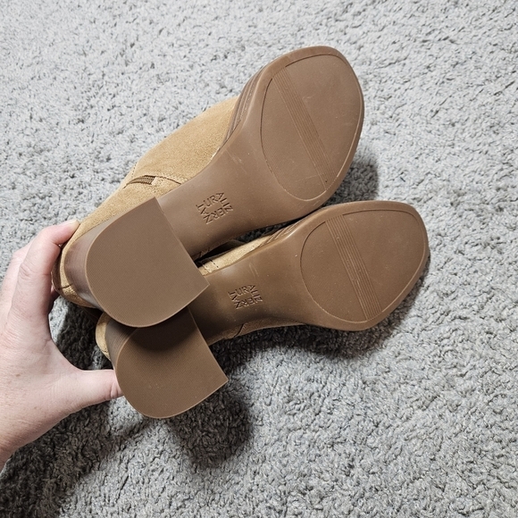 NWOT Naturalizer Orean Suede Ankle Platform Heel boots size 9.5M - Picture 6 of 11